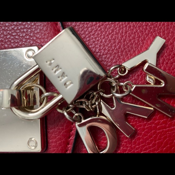 DKNY shoulder strap - NEW with dustbag - Picture 3 of 6